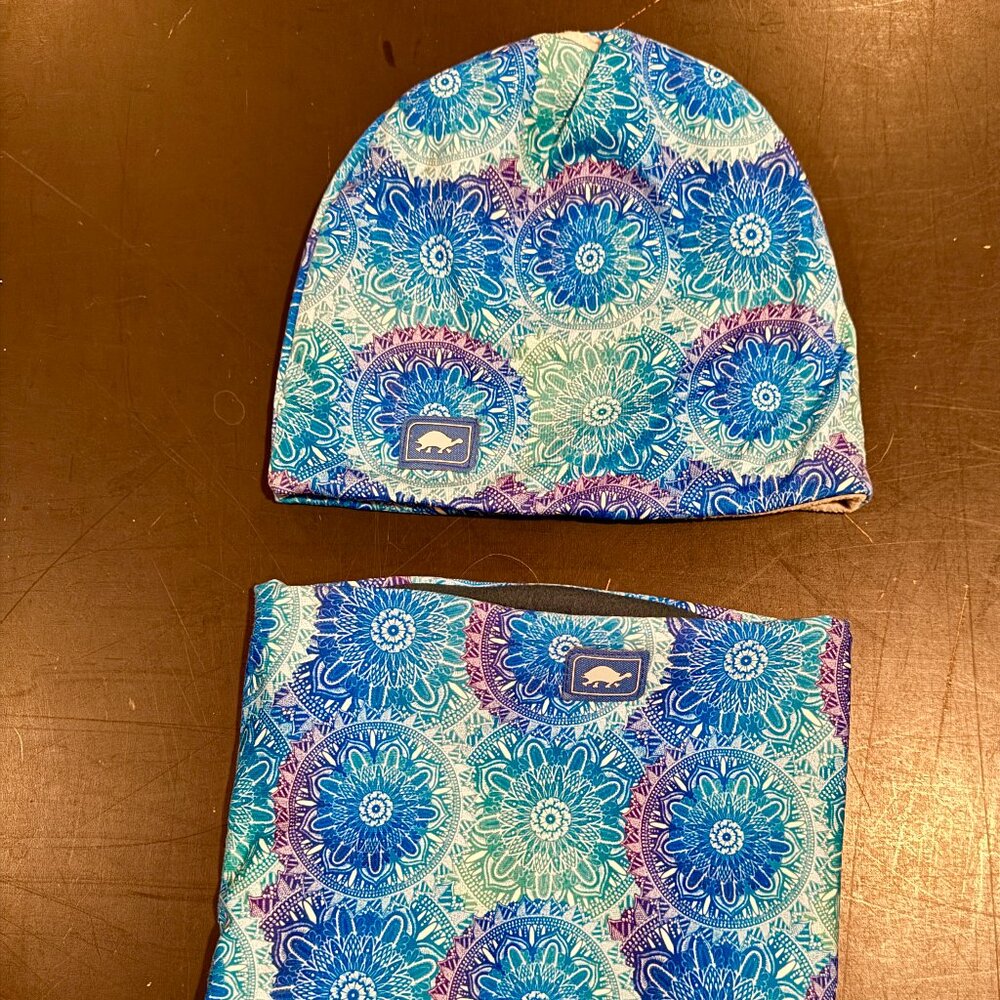 Fleece lined, Turtle Fur matching hat and neck gaitor
